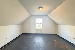 7939 S Escanaba Ave, Chicago, IL 60617 - Photo 17