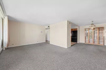 101 Bar Harbour Road #4L, Schaumburg, IL 60193 - Photo 5
