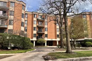 835 Judson Ave, Evanston, IL 60202 - Photo 1