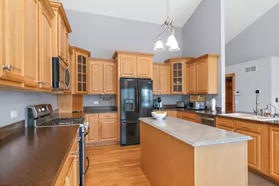 431 Patricia Lane, Hampshire, IL 60140 - Photo 11