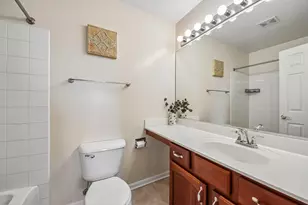 2986 Langston Cir, Saint Charles, IL 60175 - Photo 11