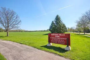 2986 Langston Cir, Saint Charles, IL 60175 - Photo 23
