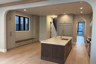1841 W Newport Ave, Chicago, IL 60657 - Photo 5