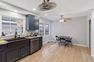 670 Versailles Circle, Elk Grove Village, IL 60007 - Photo 7