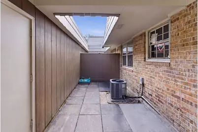 670 Versailles Circle #D, Elk Grove Village, IL 60007 - Photo 27