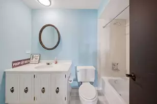 670 Versailles Circle, Elk Grove Village, IL 60007 - Photo 21