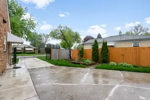 11226 Mandel Ave, Westchester, IL 60154 - Photo 19