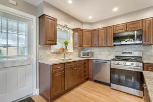 11226 Mandel Ave, Westchester, IL 60154 - Photo 7