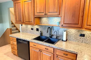 14221 Kilbourne Ave, Crestwood, IL 60418 - Photo 3