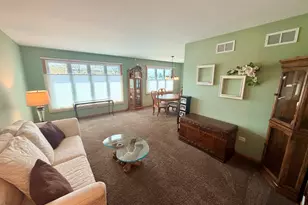 14221 Kilbourne Ave, Crestwood, IL 60418 - Photo 9
