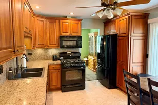 14221 Kilbourne Ave, Crestwood, IL 60418 - Photo 5