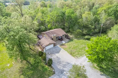 1005 S Pine Tree Drive, Carterville, IL 62918 - Photo 3