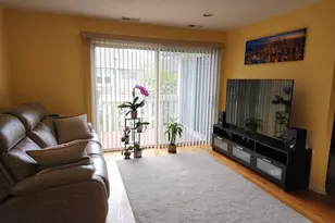 1405 Clairmont Ct, Vernon Hills, IL 60061 - Photo 9