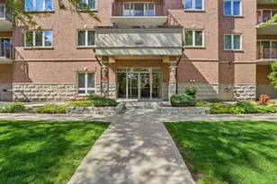 1378 Perry St, Des Plaines, IL 60016 - Photo 1