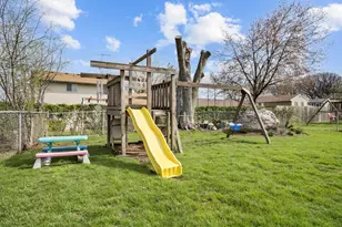 1236 Corley Dr, Elgin, IL 60120 - Photo 23