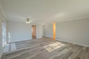 101 Edgehill Dr, Bolingbrook, IL 60440 - Photo 5