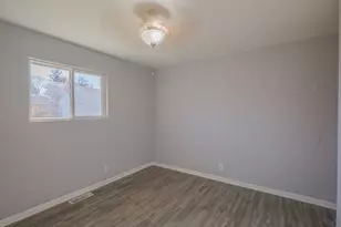101 Edgehill Dr, Bolingbrook, IL 60440 - Photo 11