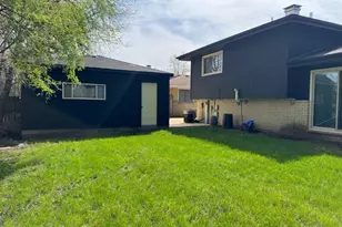 520 E 146th St, Dolton, IL 60419 - Photo 27