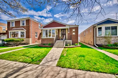 6309 N Hamlin Avenue, Chicago, IL 60659 - Photo 1