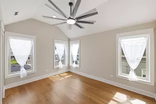 1323 Home Ave, Berwyn, IL 60402 - Photo 15