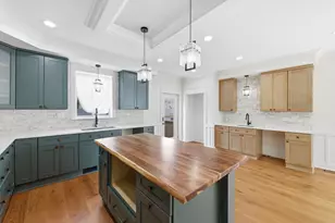 1323 Home Ave, Berwyn, IL 60402 - Photo 5