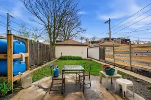 3254 W Hirsch Ave, Chicago, IL 60651 - Photo 31