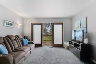 446 Longcommon Rd, Riverside, IL 60546 - Photo 5