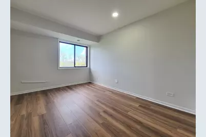 250 W Parliament Place #307, Mount Prospect, IL 60056 - Photo 9