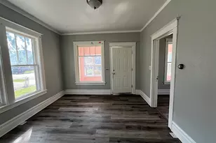 519 N View St, Aurora, IL 60506 - Photo 3