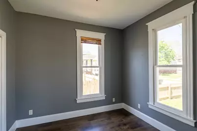 902 W Grove Street, Bloomington, IL 61701 - Photo 15