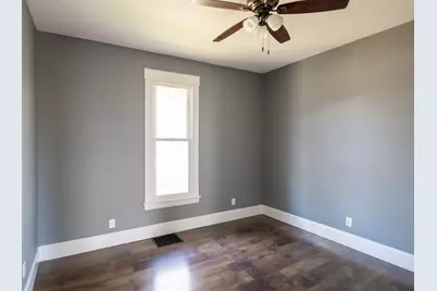902 W Grove Street, Bloomington, IL 61701 - Photo 13