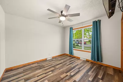 1605 Longwood Drive, Sycamore, IL 60178 - Photo 27