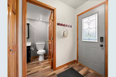 1605 Longwood Drive, Sycamore, IL 60178 - Photo 15