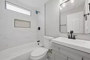 327 Fremont Ave, Romeoville, IL 60446 - Photo 19