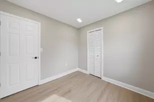 327 Fremont Ave, Romeoville, IL 60446 - Photo 29