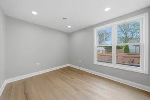 327 Fremont Ave, Romeoville, IL 60446 - Photo 21