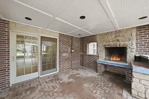 327 Fremont Ave, Romeoville, IL 60446 - Photo 33