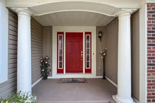 2015 N Evergreen Ave, Arlington Heights, IL 60004 - Photo 5