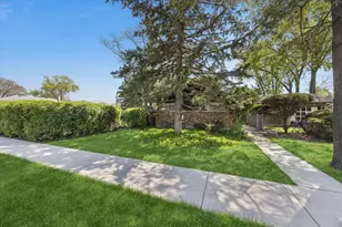 9135 26th Pl, Brookfield, IL 60513 - Photo 3