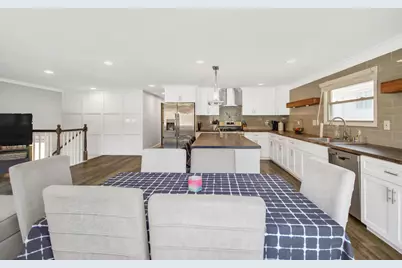 230 Millford Lane, Bloomingdale, IL 60108 - Photo 9