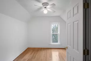 447 Ashland Ave, Elgin, IL 60123 - Photo 15