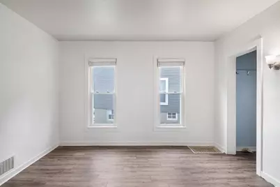 447 Ashland Avenue, Elgin, IL 60123 - Photo 5