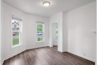 447 Ashland Avenue, Elgin, IL 60123 - Photo 13