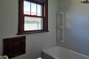 511 College Ave, Dixon, IL 61021 - Photo 15