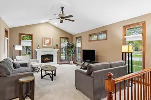 13105 Timber Ct, Palos Heights, IL 60463 - Photo 3