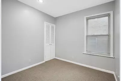 6254 W Barry Avenue, Chicago, IL 60634 - Photo 9
