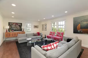 921 Woodbine Ln, Northbrook, IL 60062 - Photo 11