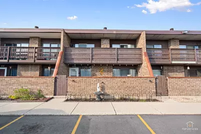 1209 Kenneth Circle, Elgin, IL 60120 - Photo 1