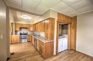 204 W South St, Clifton, IL 61727 - Photo 7
