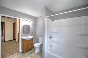 204 W South St, Clifton, IL 61727 - Photo 15